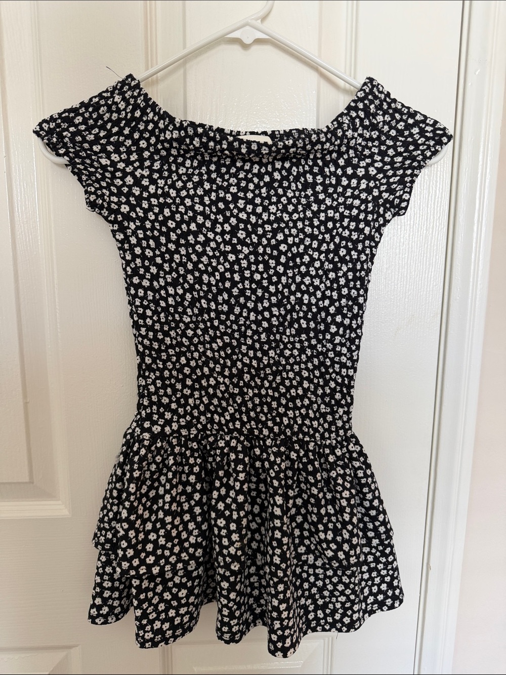Zara Girls' Black and White Floral Ruffle-Hem Dress Stretchy 8/9